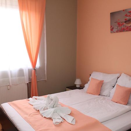 Sun Apartments Subotica Extérieur photo